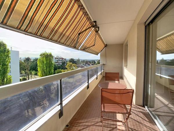 T3 – TERRASSE – GARAGE – PARKING – CAVE – 96 m² – 69300 – CALUIRE ET CUIRE