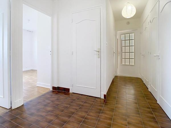T3 – TERRASSE – GARAGE – PARKING – CAVE – 96 m² – 69300 – CALUIRE ET CUIRE