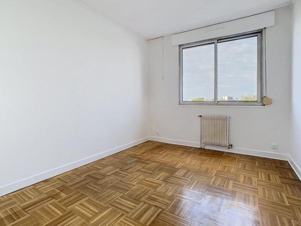 T3 – TERRASSE – GARAGE – PARKING – CAVE – 96 m² – 69300 – CALUIRE ET CUIRE