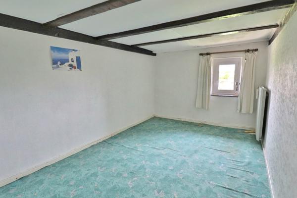 Maison avec grange à Faverois, proche frontière suisse