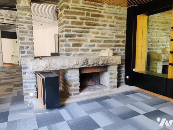 2414 - ANCIEN HOTEL-RESTAURANT A RENOVER SUR UN TERRAIN ARBORE DE 91A65CA