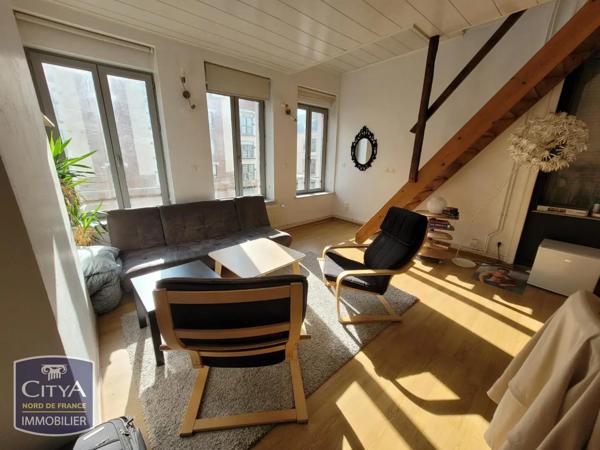 Appartement à louer 4 pièces 92.64m² Lille (59800)