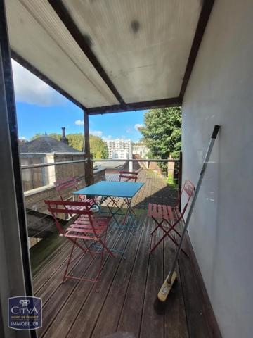 Appartement à louer 4 pièces 92.64m² Lille (59800)
