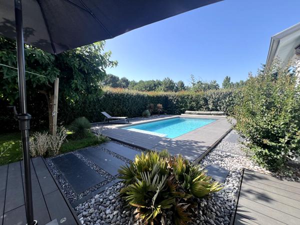 Maison Leognan 7 pièce(s) 160 m2