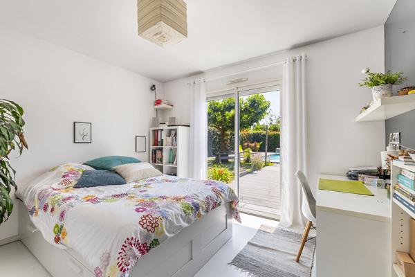 Maison Leognan 7 pièce(s) 160 m2