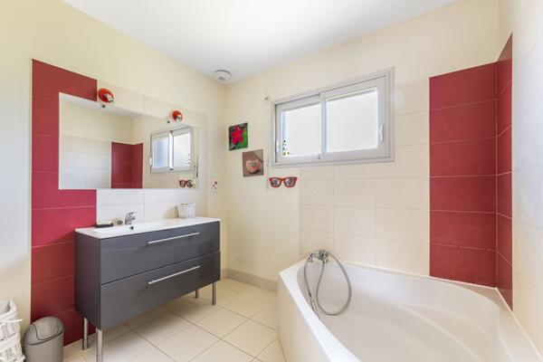 Maison Leognan 7 pièce(s) 160 m2