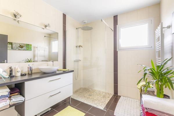 Maison Leognan 7 pièce(s) 160 m2