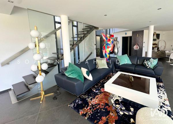 Maison à vendre 5 pièces 235 m² Bandol