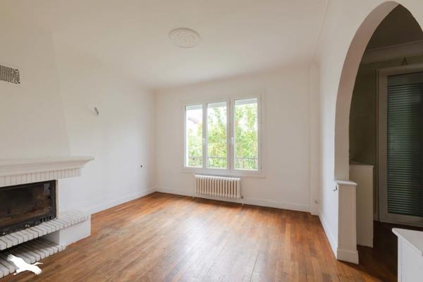 Maison à vendre 394 875 € Bezons 7 p 144,6 m² DPE E