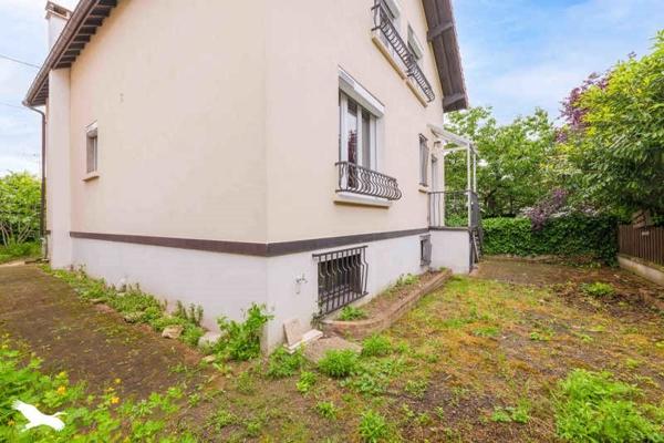 Maison à vendre 394 875 € Bezons 7 p 144,6 m² DPE E