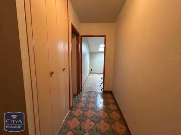 Appartement à louer 1 pièce 32.5m²
