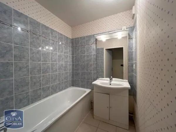 Appartement à louer 2 pièces 48.16m²