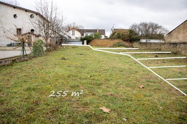 Terrain 255 m2 - Plat