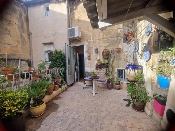Immeuble Arles 9 pièce(s) 264 m2