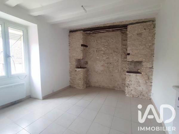 Location appartement 3 pièces 75,5 m² Jouy-le-Châtel