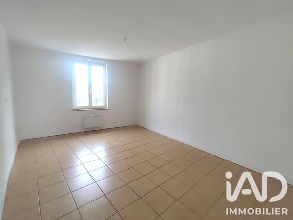 Location appartement 3 pièces 75,5 m² Jouy-le-Châtel