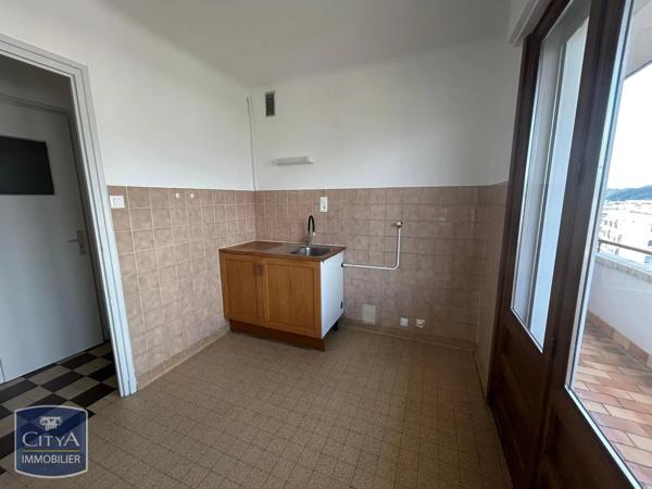 Appartement à louer 2 pièces 43.69m² Chambéry (73000)