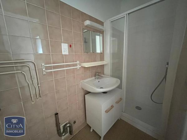Appartement à louer 2 pièces 43.69m² Chambéry (73000)
