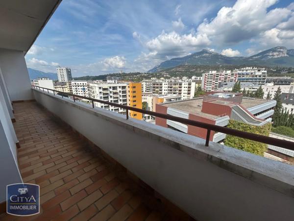 Appartement à louer 2 pièces 43.69m² Chambéry (73000)