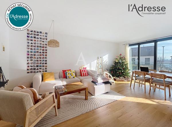 Suresnes - Appartement d'architecte- 95m² - Terrasse - Place de stationnement - Prestations ***