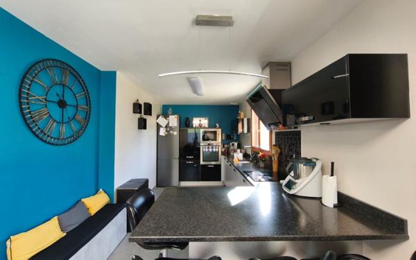 Maison à vendre    5 pièces •  Seynod