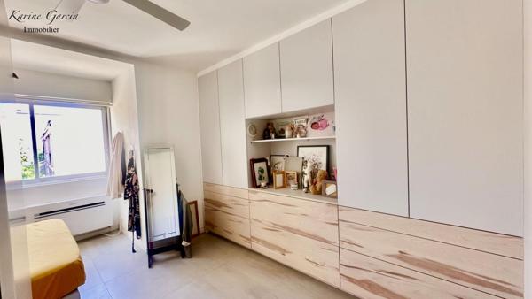 CENTRE VILLE SIX FOURS LES PLAGES - MAISON DE TYPE 4 - GARAGE - TERRAIN 260 M²