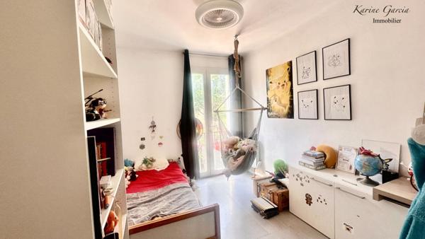 CENTRE VILLE SIX FOURS LES PLAGES - MAISON DE TYPE 4 - GARAGE - TERRAIN 260 M²