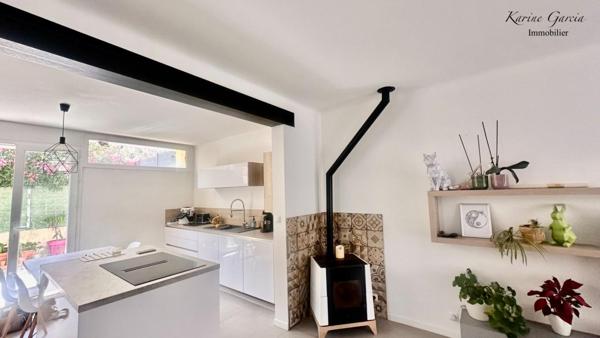 CENTRE VILLE SIX FOURS LES PLAGES - MAISON DE TYPE 4 - GARAGE - TERRAIN 260 M²