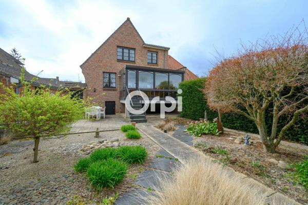 Maison à vendre    7 pièces • 156 m2 Morbecque