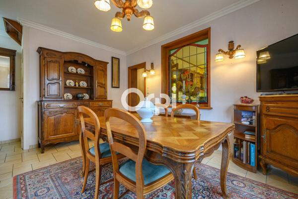 Maison à vendre    7 pièces • 156 m2 Morbecque