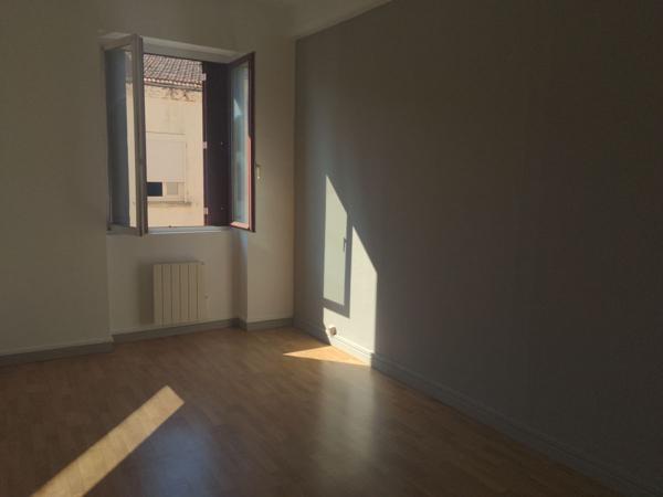 T4 de 77m² dans immeuble sécurisé