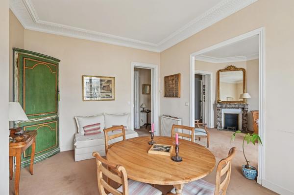 Neuilly-sur-Seine – Rue Perronet – 62 m² – 3ᵉ étage avec ascenseur – Plein sud – Calme sur jardins