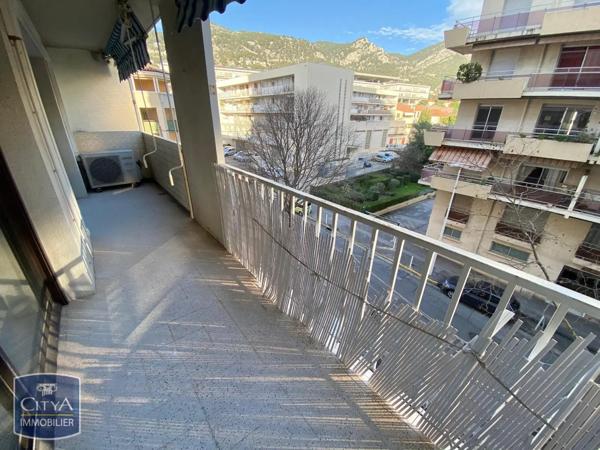 Appartement à louer 3 pièces 63m²