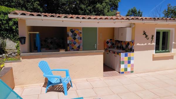 Maison de 146 m2 avec piscine  parcelle de 2840 m2