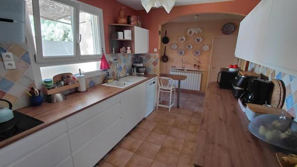 Maison de 146 m2 avec piscine  parcelle de 2840 m2