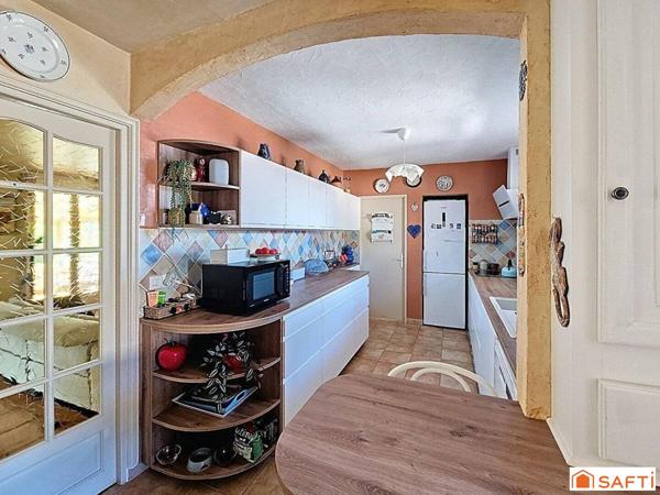 Maison de 146 m2 avec piscine  parcelle de 2840 m2