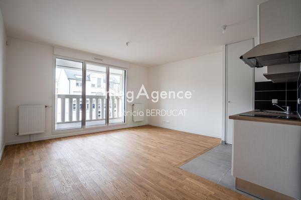 Appartement à SAINT-MAUR-DES-FOSSES, 94100 - 2 pièces 49m²