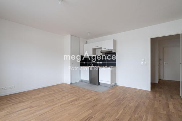 Appartement à SAINT-MAUR-DES-FOSSES, 94100 - 2 pièces 49m²