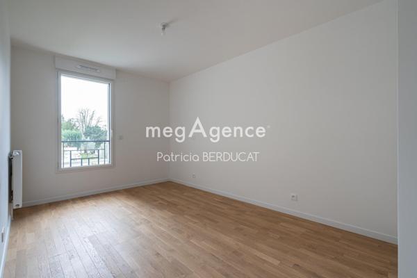 Appartement à SAINT-MAUR-DES-FOSSES, 94100 - 2 pièces 49m²