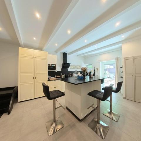 Saint-Saturnin · Maison de village rénovée 130 m²