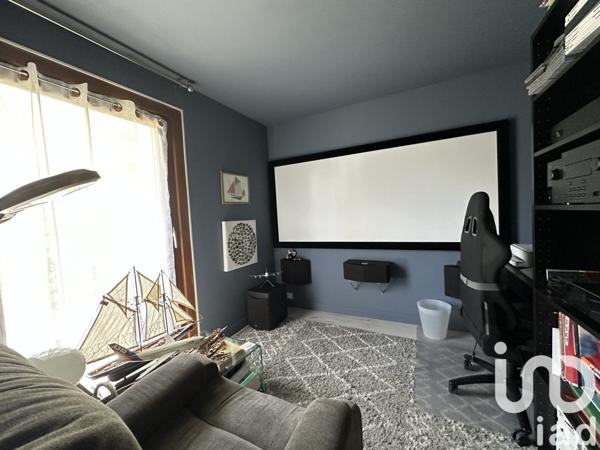 Appartement 6 pièces de 97 m² à Créteil (94000)