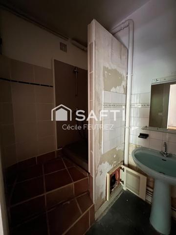 Appartement avec stationnement et cave