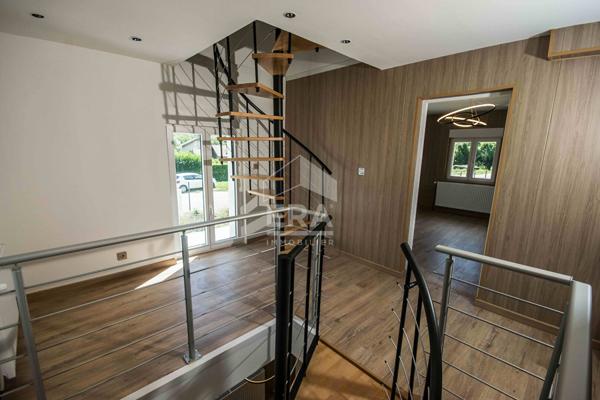LOT DE DEUX MAISONS MITOYENNES, UNE TERMINÉE, UNE À FINALISER ,TERRAIN D'ENVIRON 500 M²