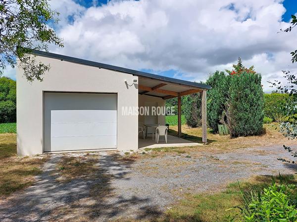 Maison de plain pied au calme de la campagne.