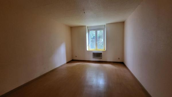 Appartement avec rez-de-jardin à révover