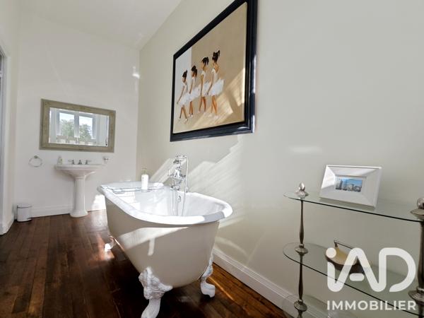Maison à vendre 21 pièces 826 m² Aulnay