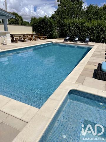 Maison à vendre 21 pièces 826 m² Aulnay