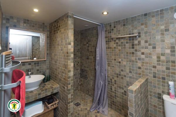 Appartement + 2 places de stationnement