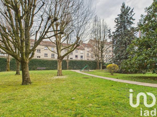 Appartement 4 pièces de 84 m² à Cachan (94230)