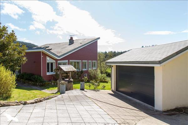 Maison à vendre |  Sainte-Feyre |  8 pièces | 240 m²